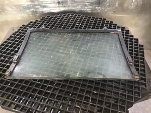 Vorderescheibe unten